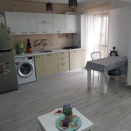 Flory'S Apartment Mamaia Exteriér fotografie